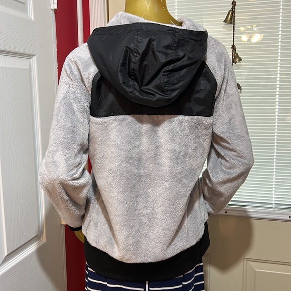 The North Face jacket - Picture 6 of 11